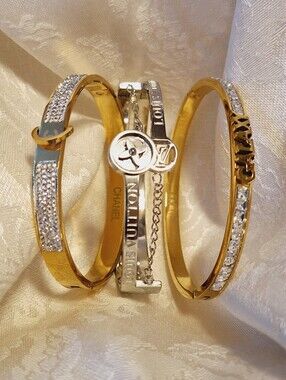 BANGLE LOGO SET OF 3 - NWOT